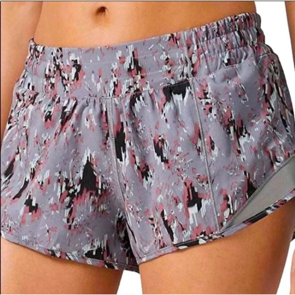 Lululemon Hotty Hot Shorts II Floral Flux Multi‎ / Raceway Grey Size 10